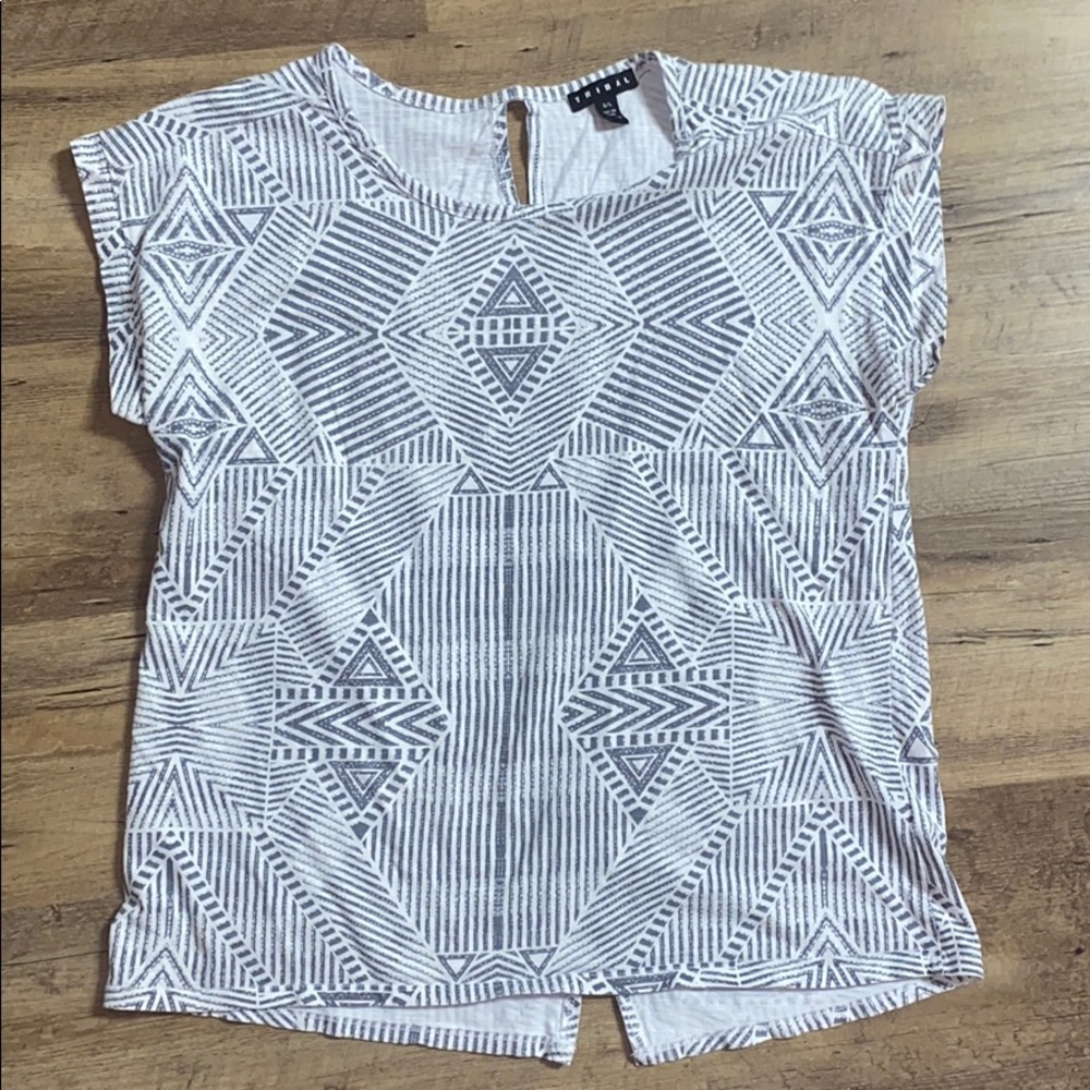 tribal top